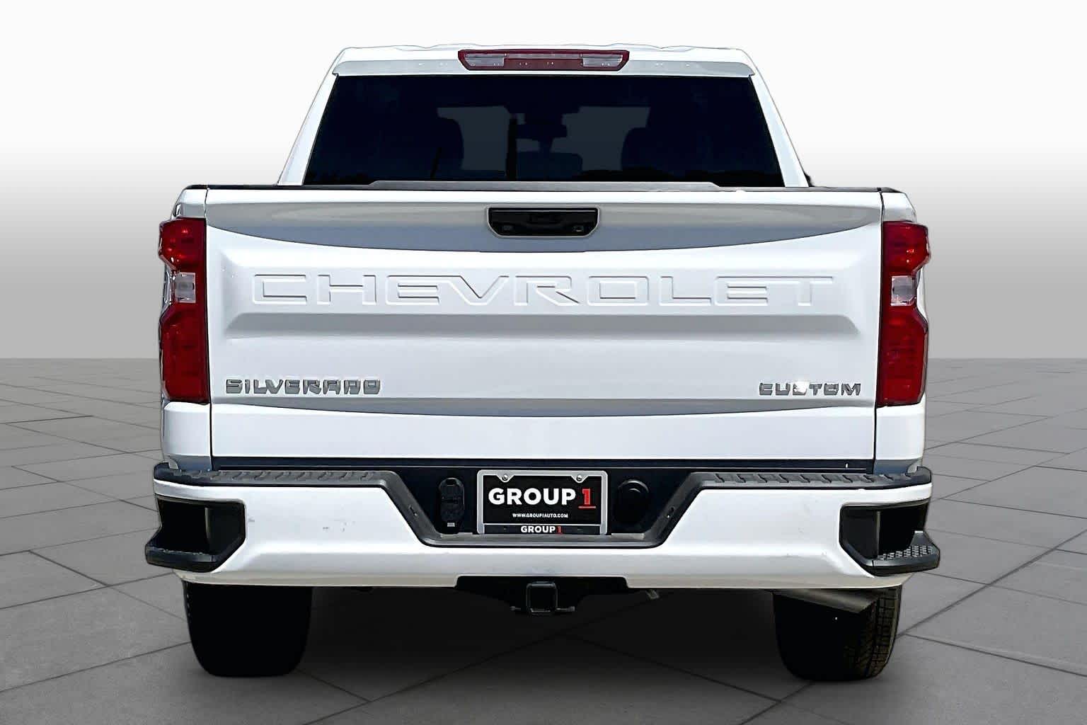 New 2026 Summit White Chevrolet Custom image 5