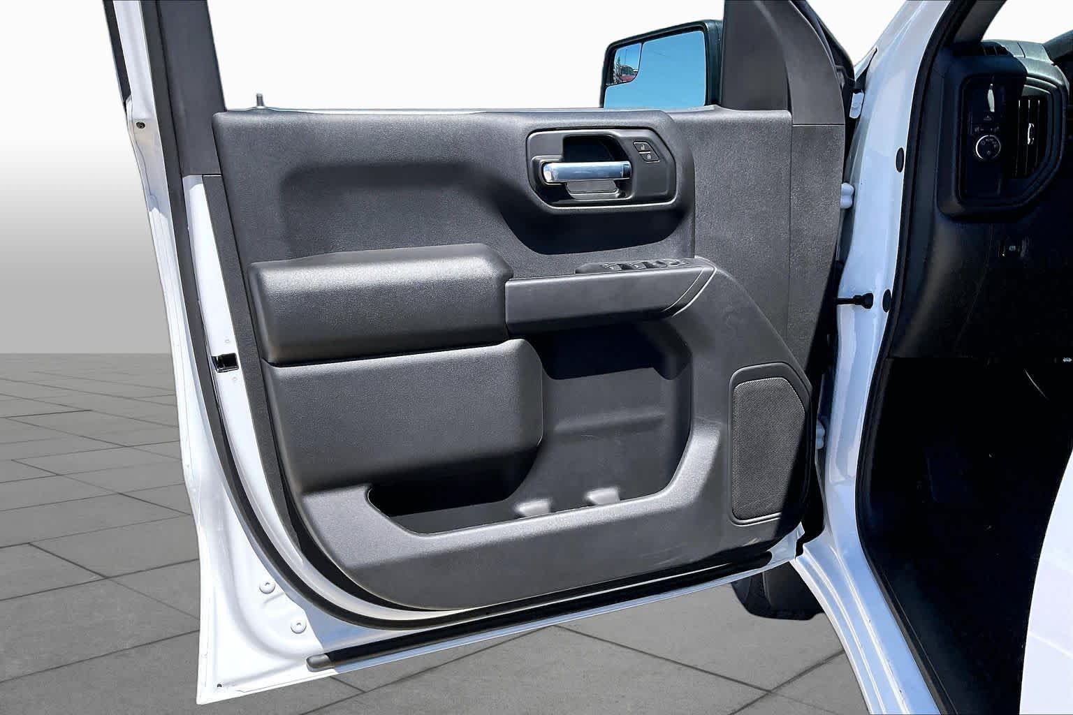 New 2026 Summit White Chevrolet Custom image 11