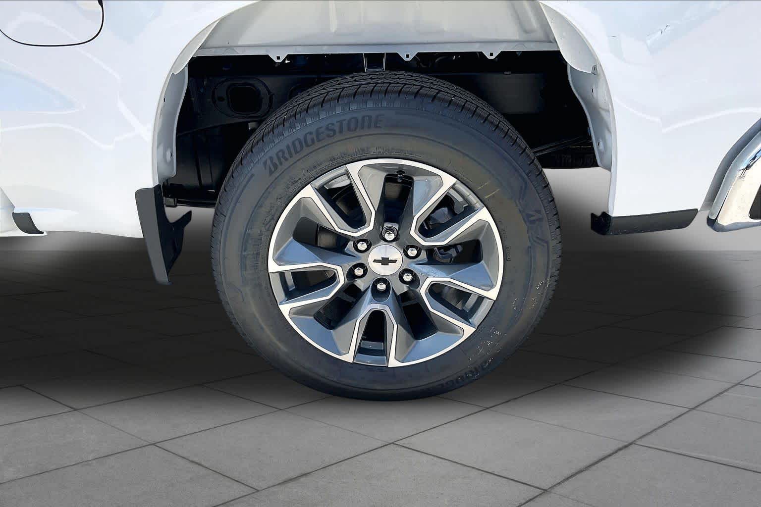 New 2026 Summit White Chevrolet LT image 12