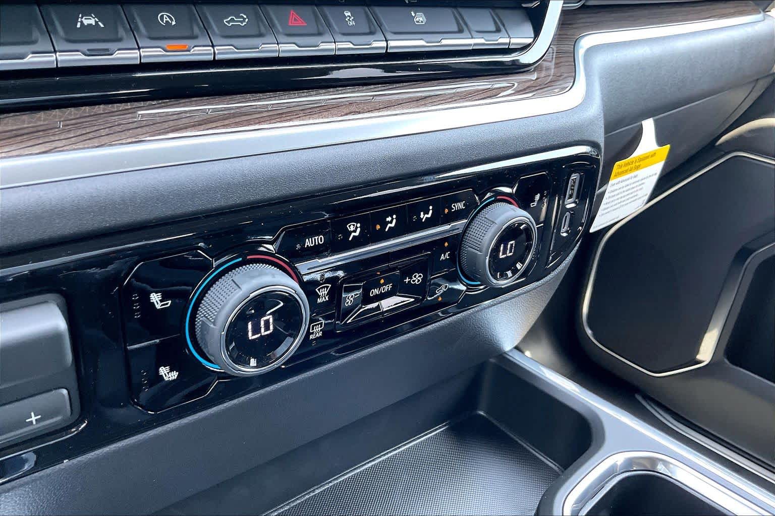New 2026 Summit White Chevrolet LT image 19