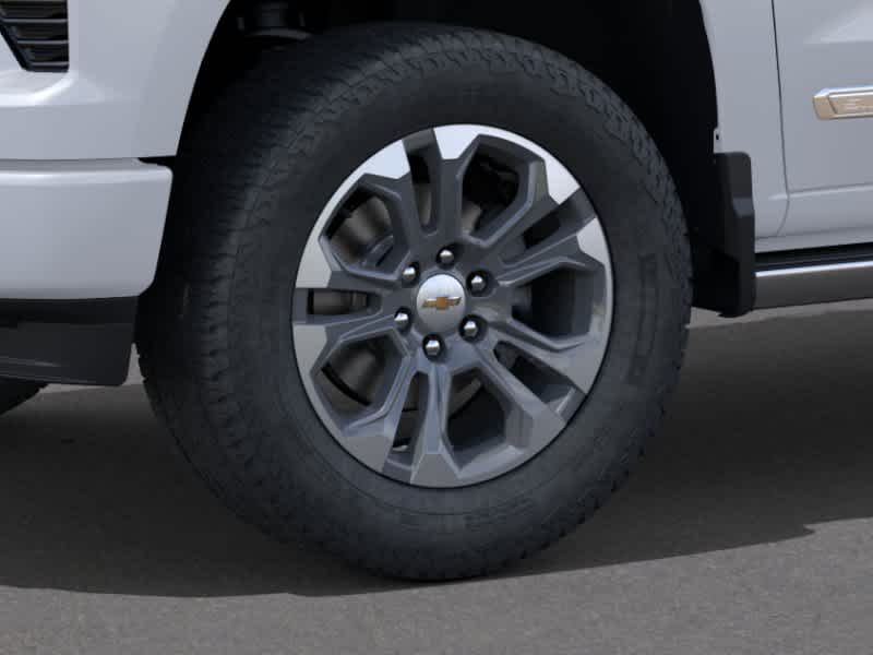 New 2026 Polar White Tricoat Chevrolet High Country image 9