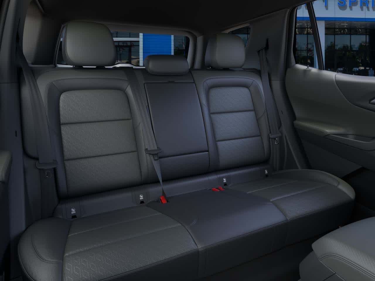 New 2027 Summit White Chevrolet LT image 17