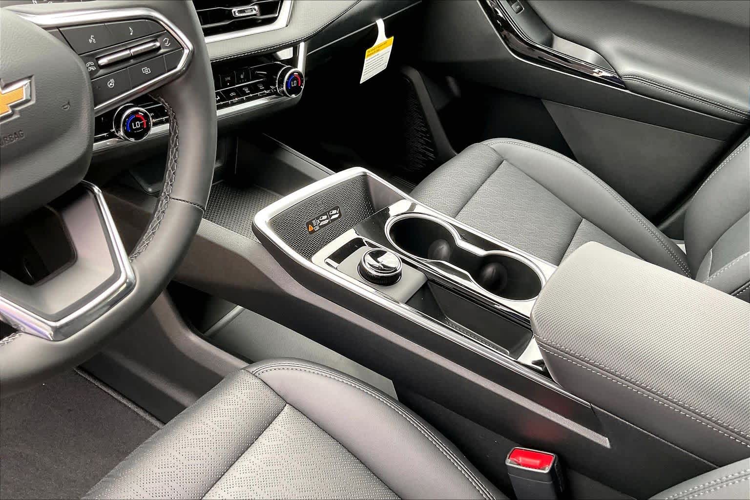 New 2027 Summit White Chevrolet LT image 8