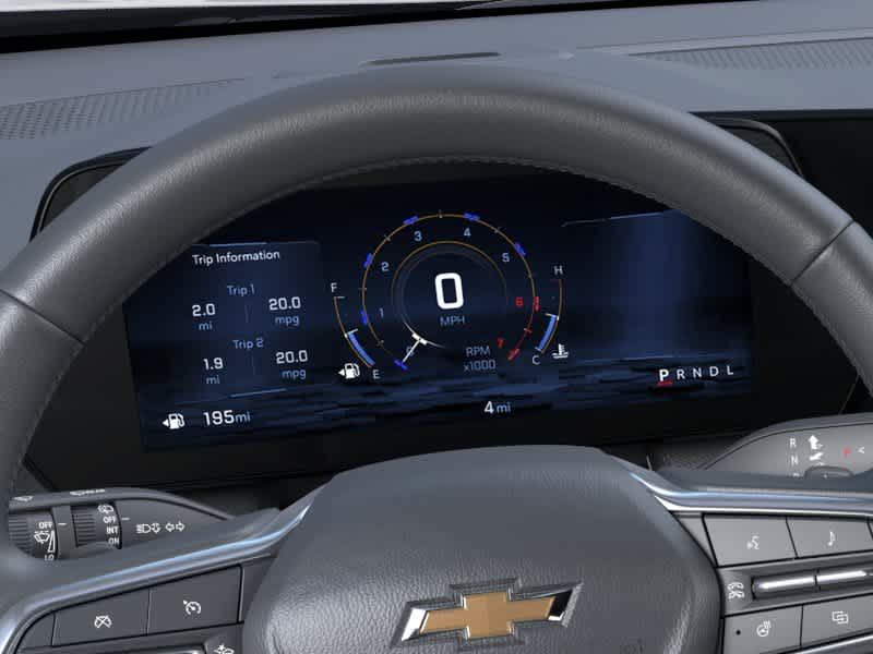 New 2027 Summit White Chevrolet LT image 18
