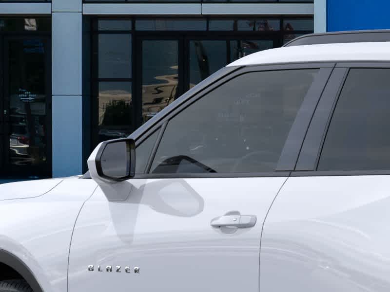 New 2026 Summit White Chevrolet 2LT image 12