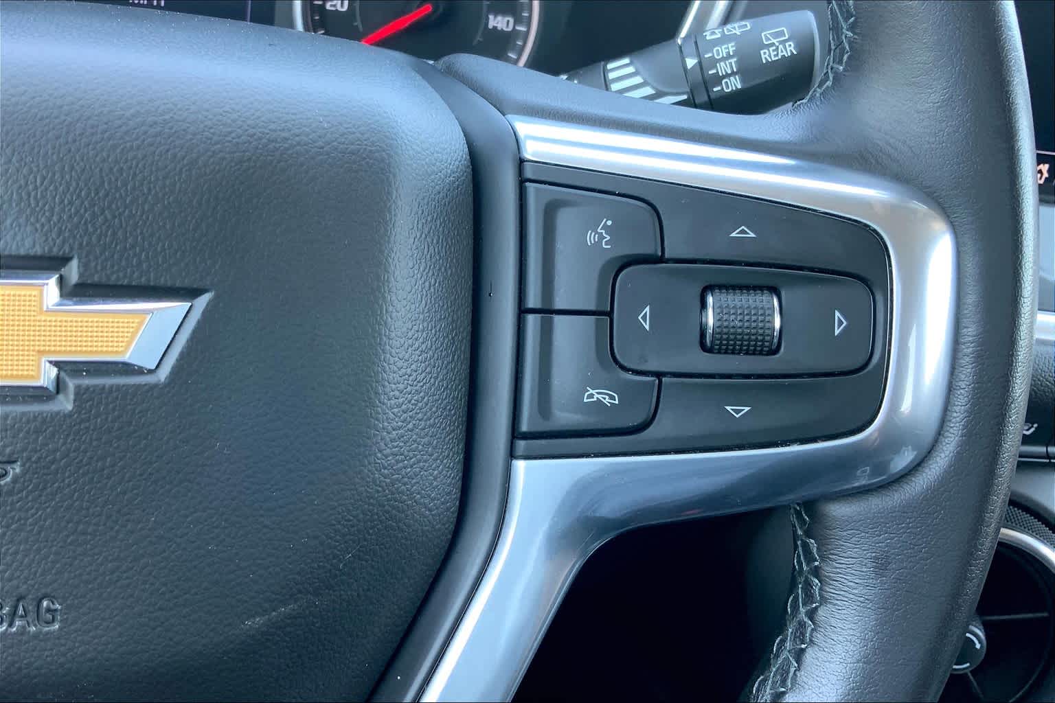 Used 2020 BLACK Chevrolet LT image 24