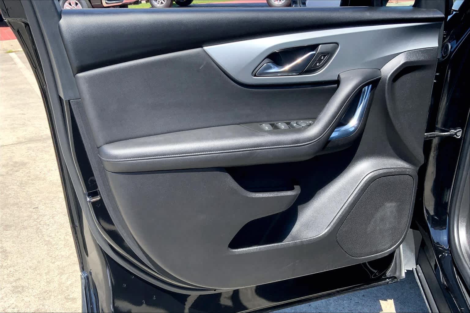 Used 2020 BLACK Chevrolet LT image 21