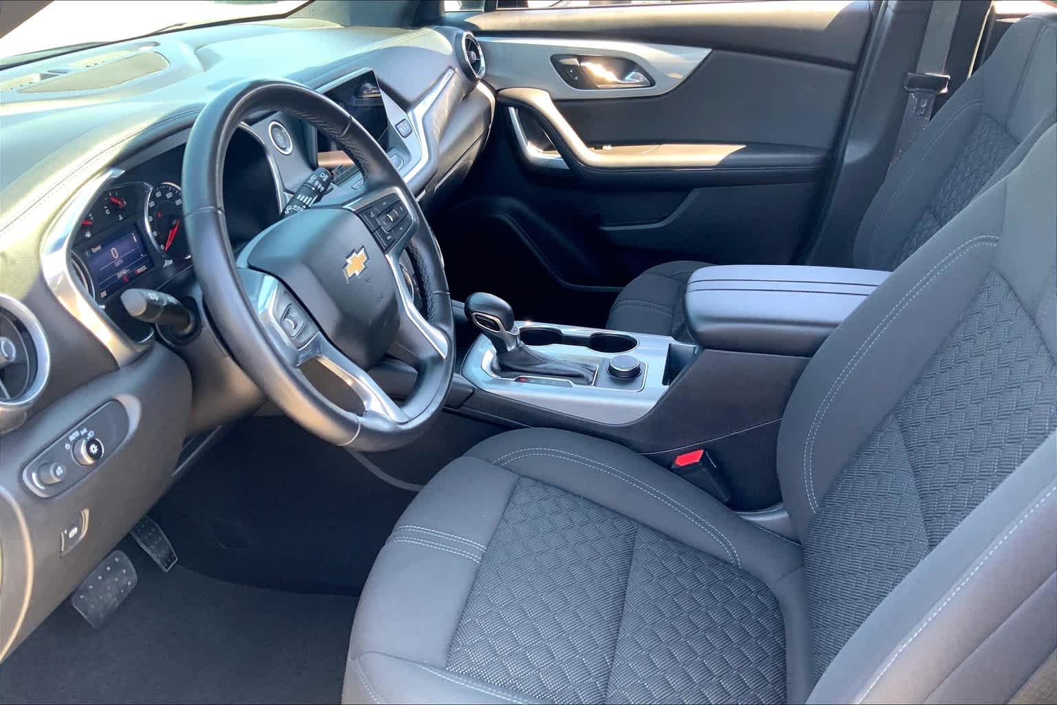 Used 2020 BLACK Chevrolet LT image 17