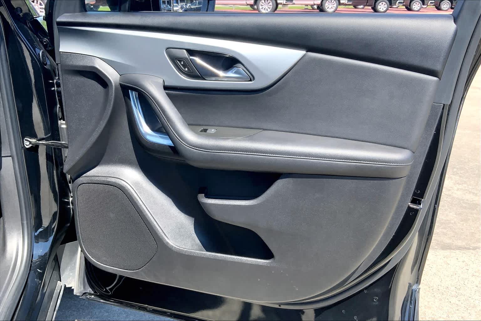 Used 2020 BLACK Chevrolet LT image 22