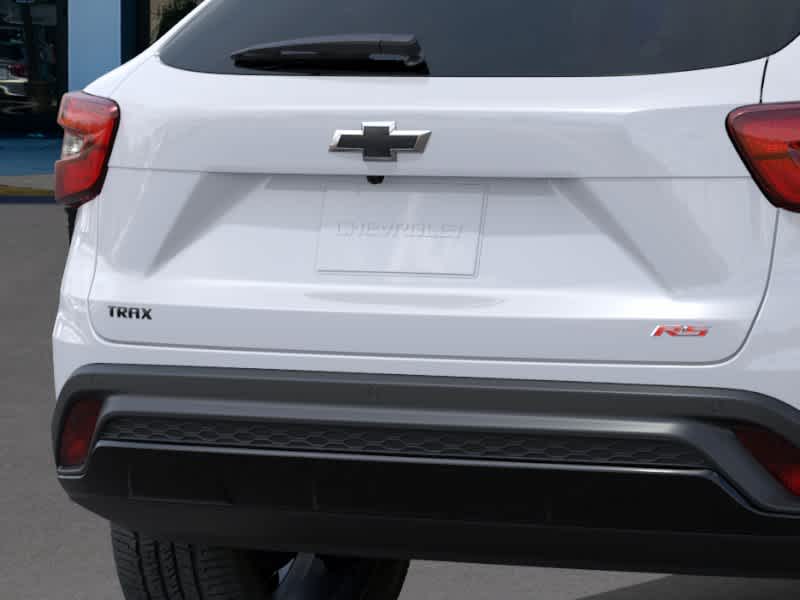 New 2026 Summit White Chevrolet 2RS image 14