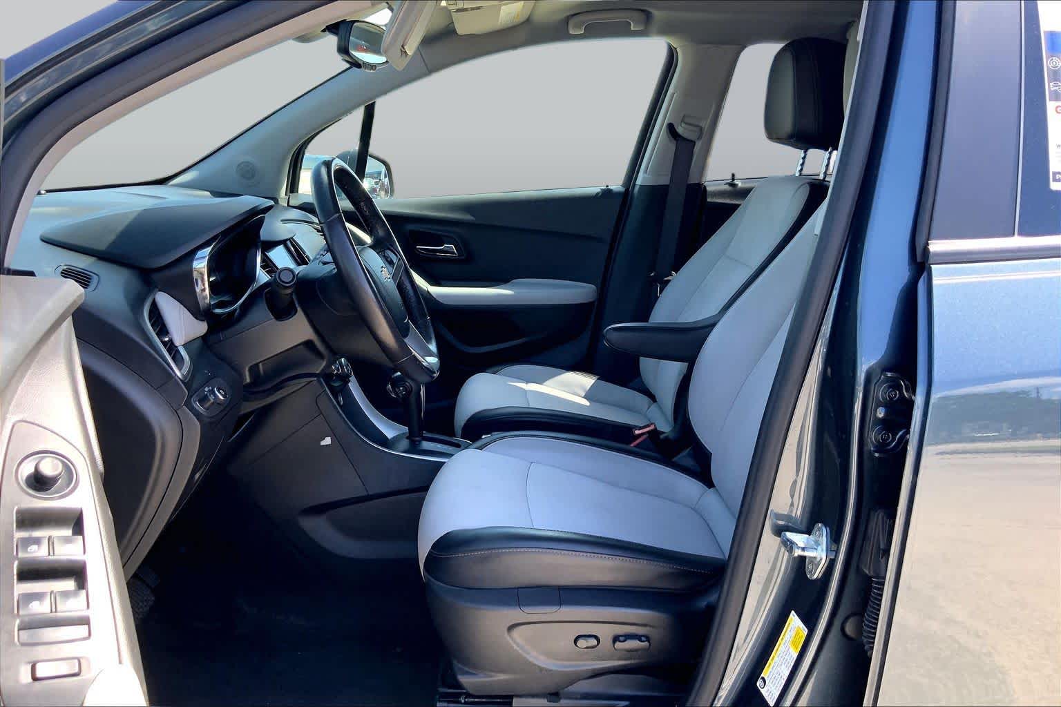 Certified Pre-Owned 2022 Chevrolet Trax LT