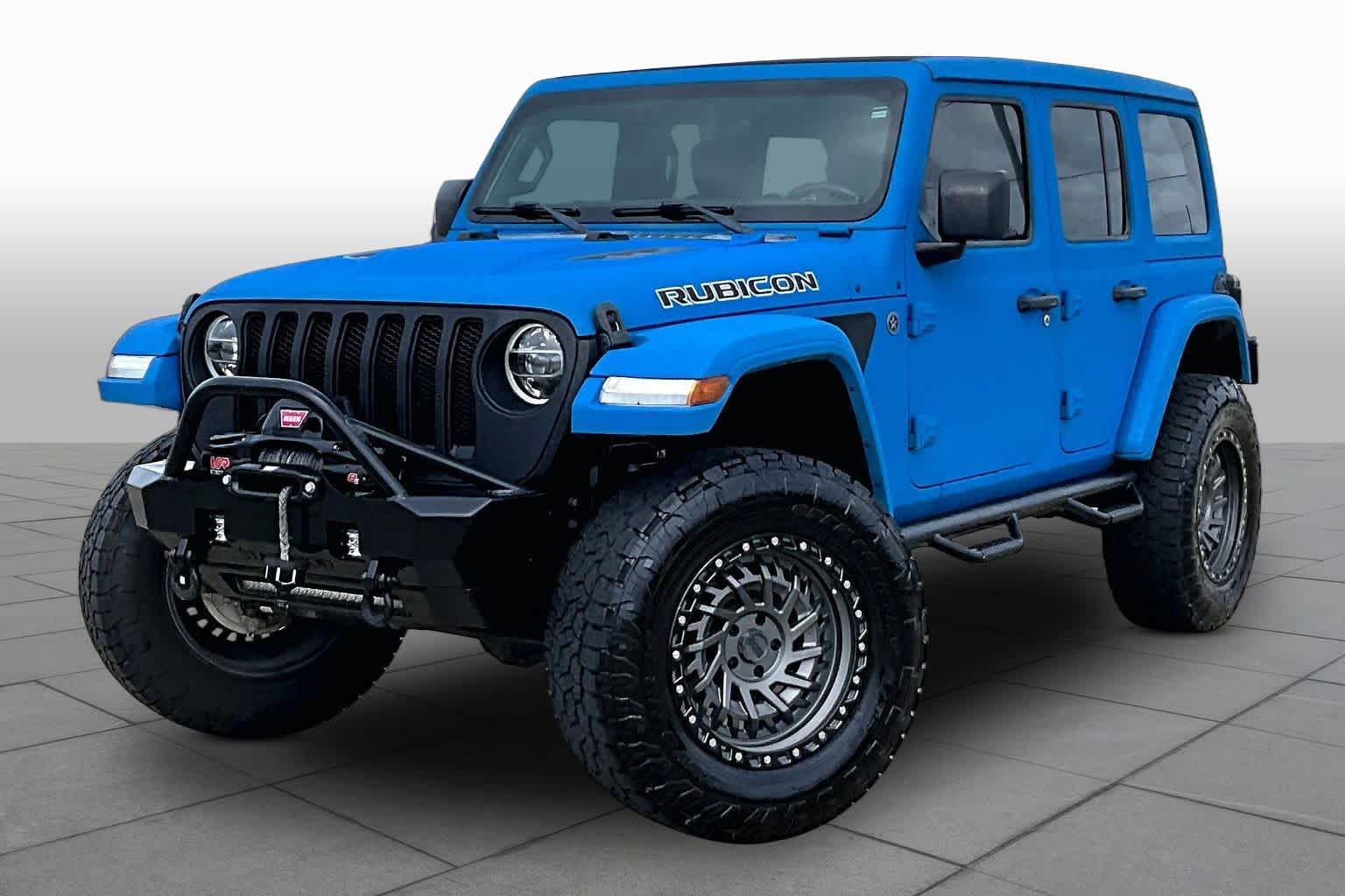 View vehicle photo 2