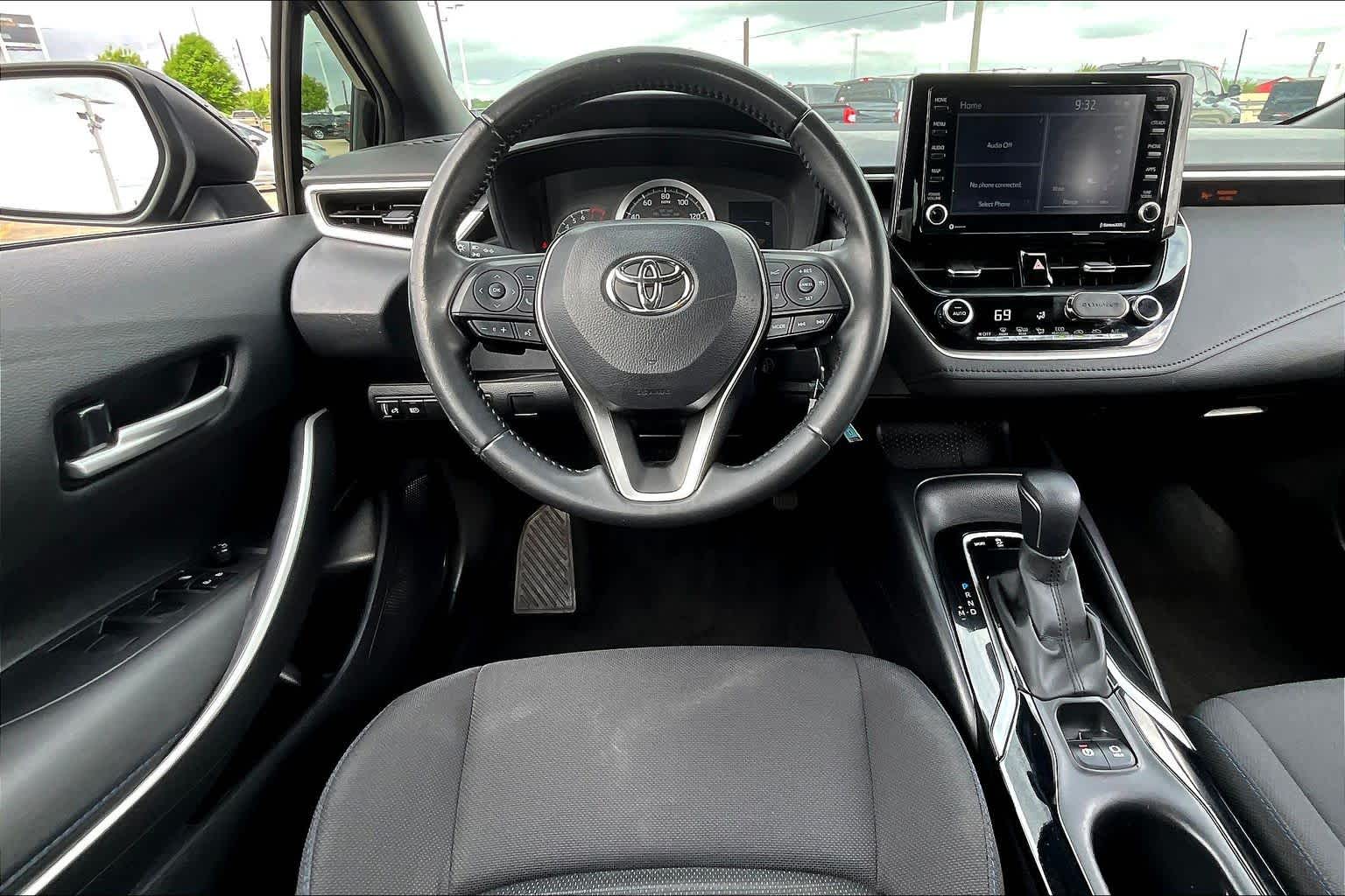 View vehicle photo 6