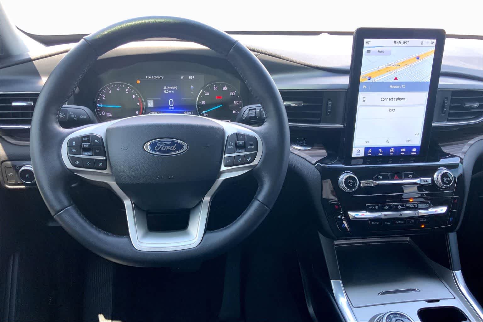 View vehicle photo 5