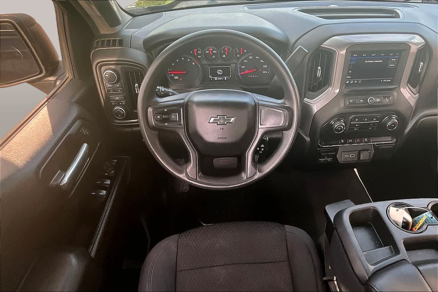 View vehicle photo 5