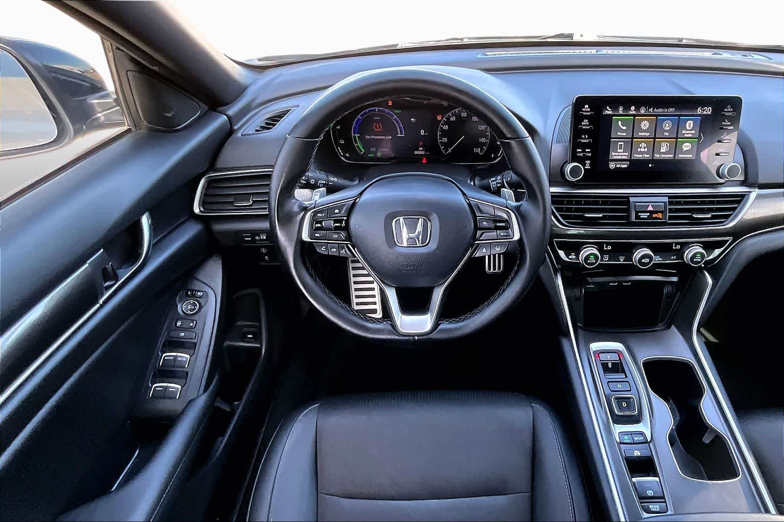 View vehicle photo 5