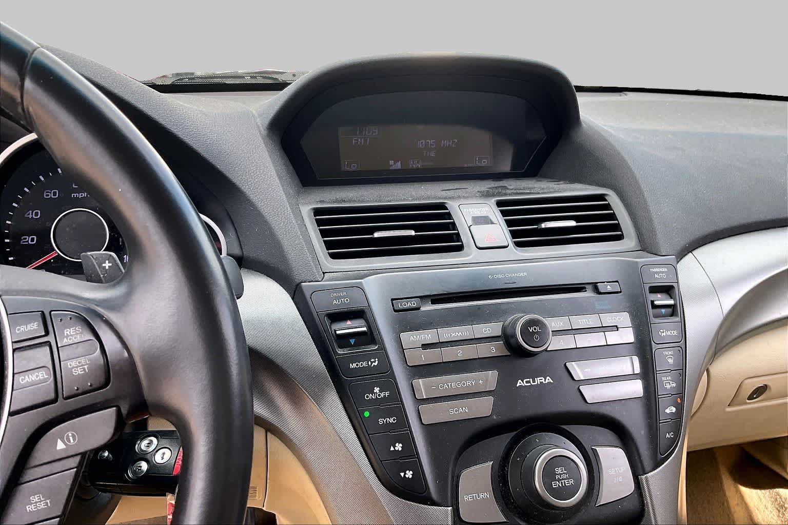 2010 Acura TL photo 6 of 31