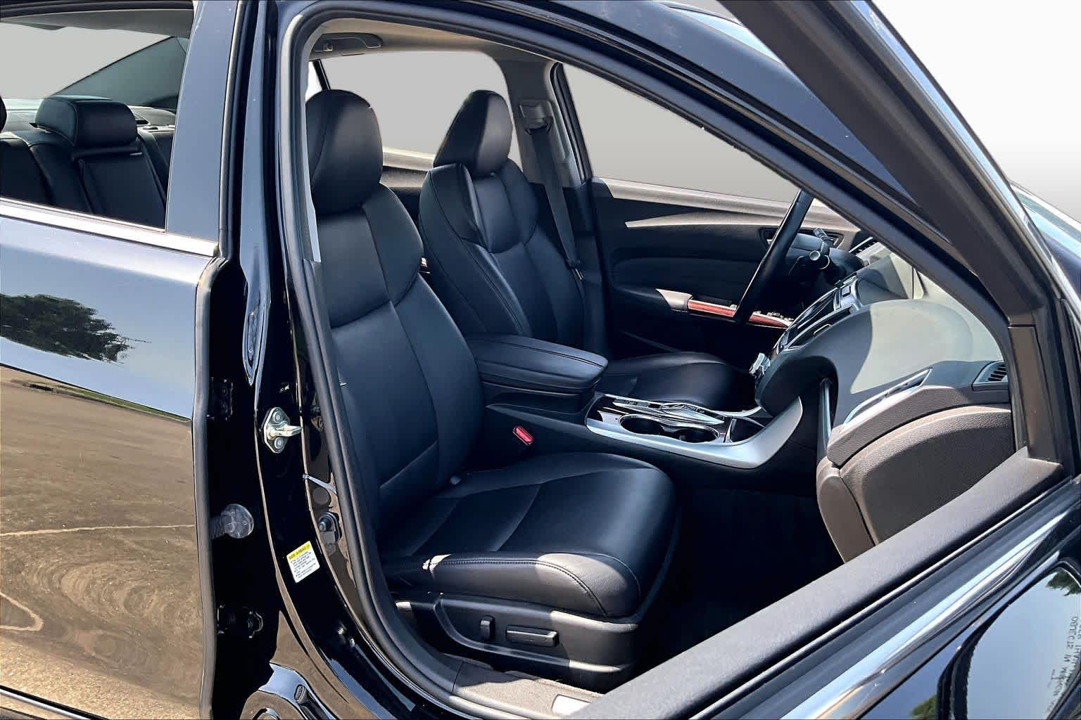 2016 Acura TLX V6 Crystal Black Pearl at Lexus Southwest Houston