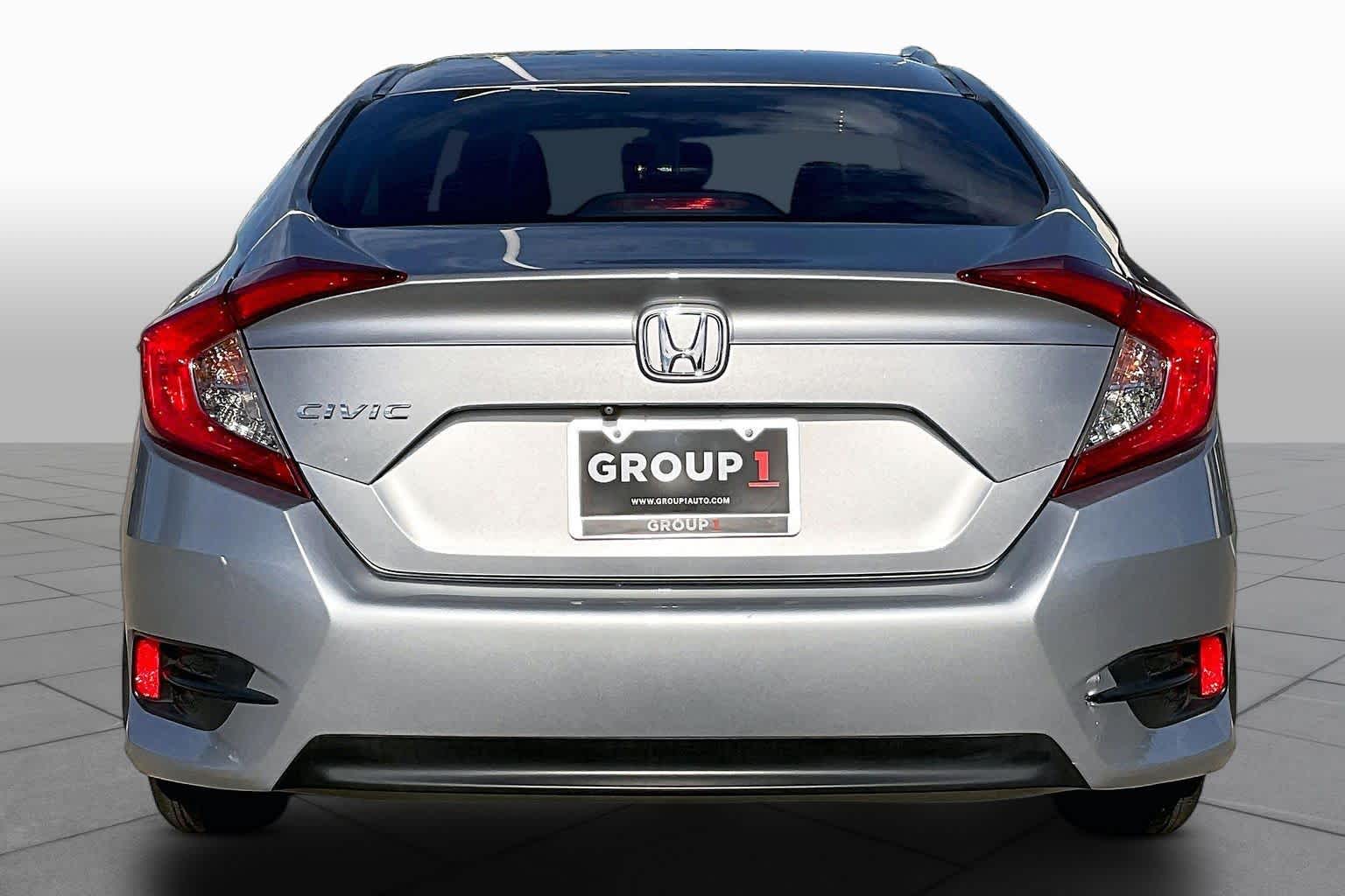 2017 Honda Civic Sedan photo 5 of 34