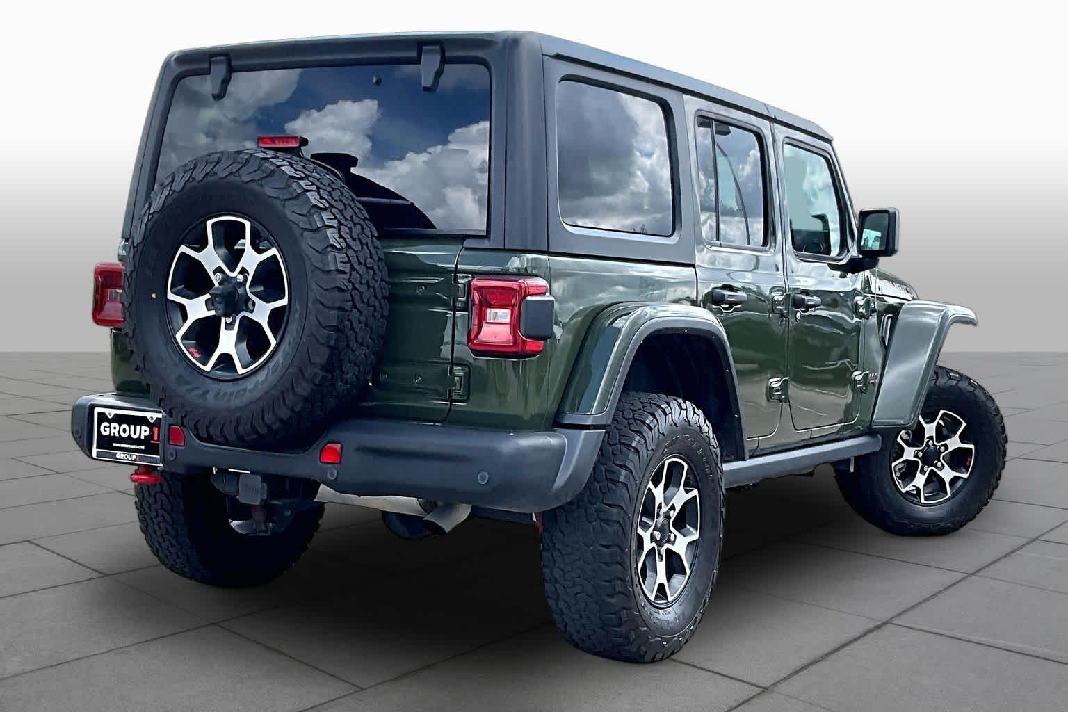 2023 Jeep Wrangler photo 12 of 35