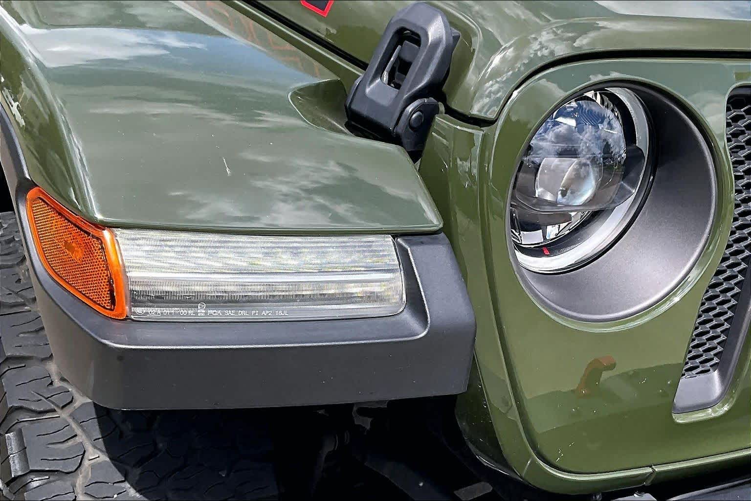 2023 Jeep Wrangler photo 26 of 35