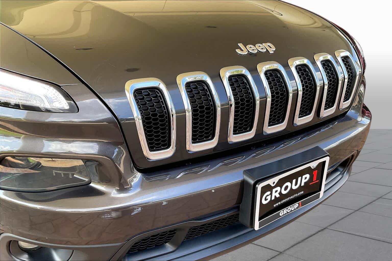 2015 Jeep Cherokee Latitude Granite Crystal Metallic Clearcoat at Texan GMC Buick