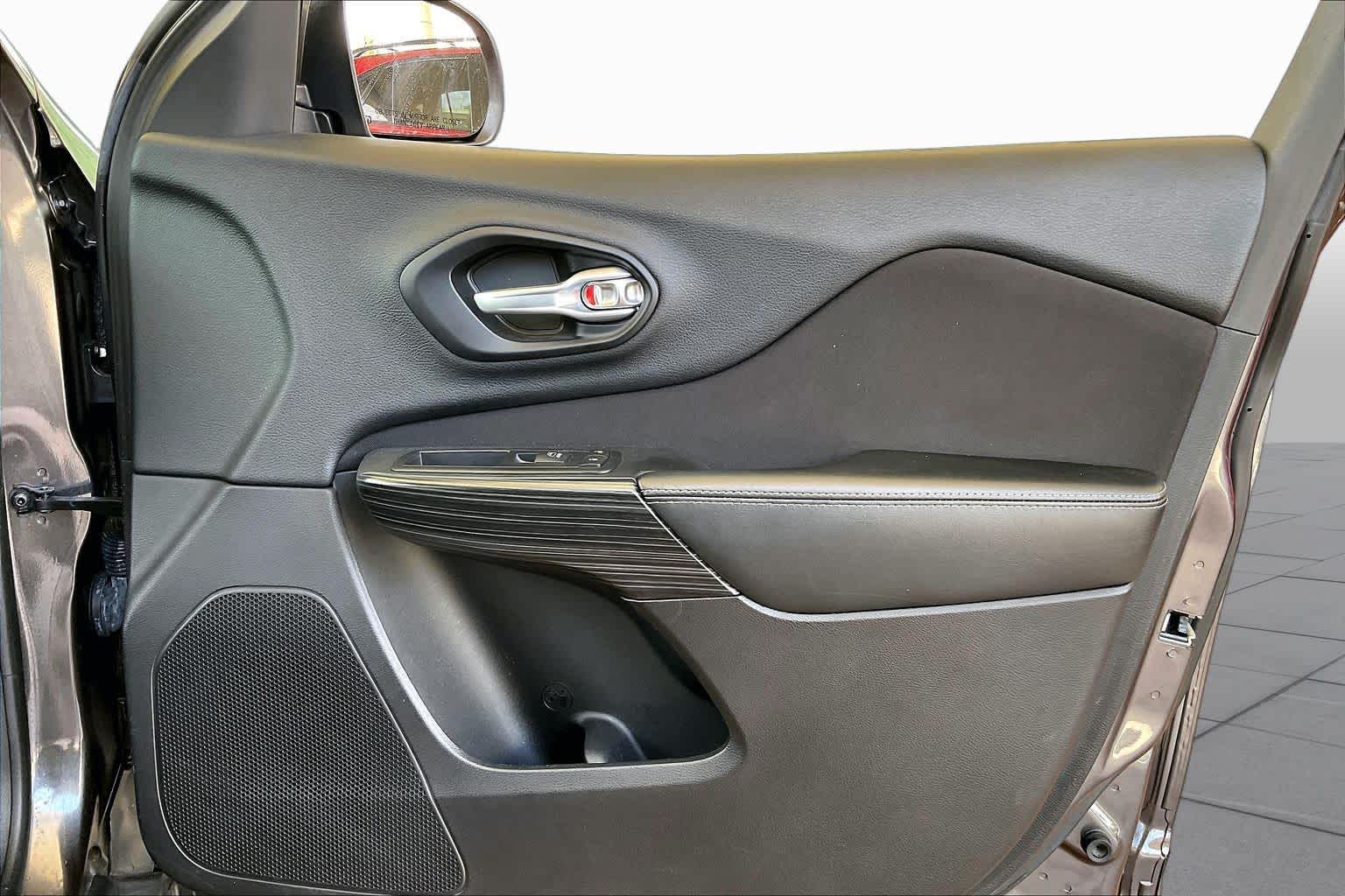 2015 Jeep Cherokee Latitude Granite Crystal Metallic Clearcoat at Texan GMC Buick