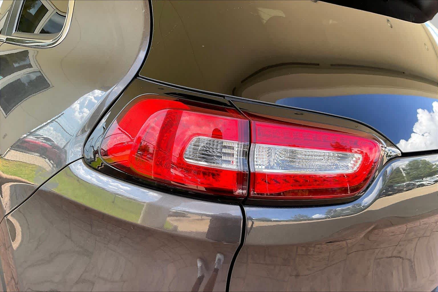 2015 Jeep Cherokee Latitude Granite Crystal Metallic Clearcoat at Texan GMC Buick