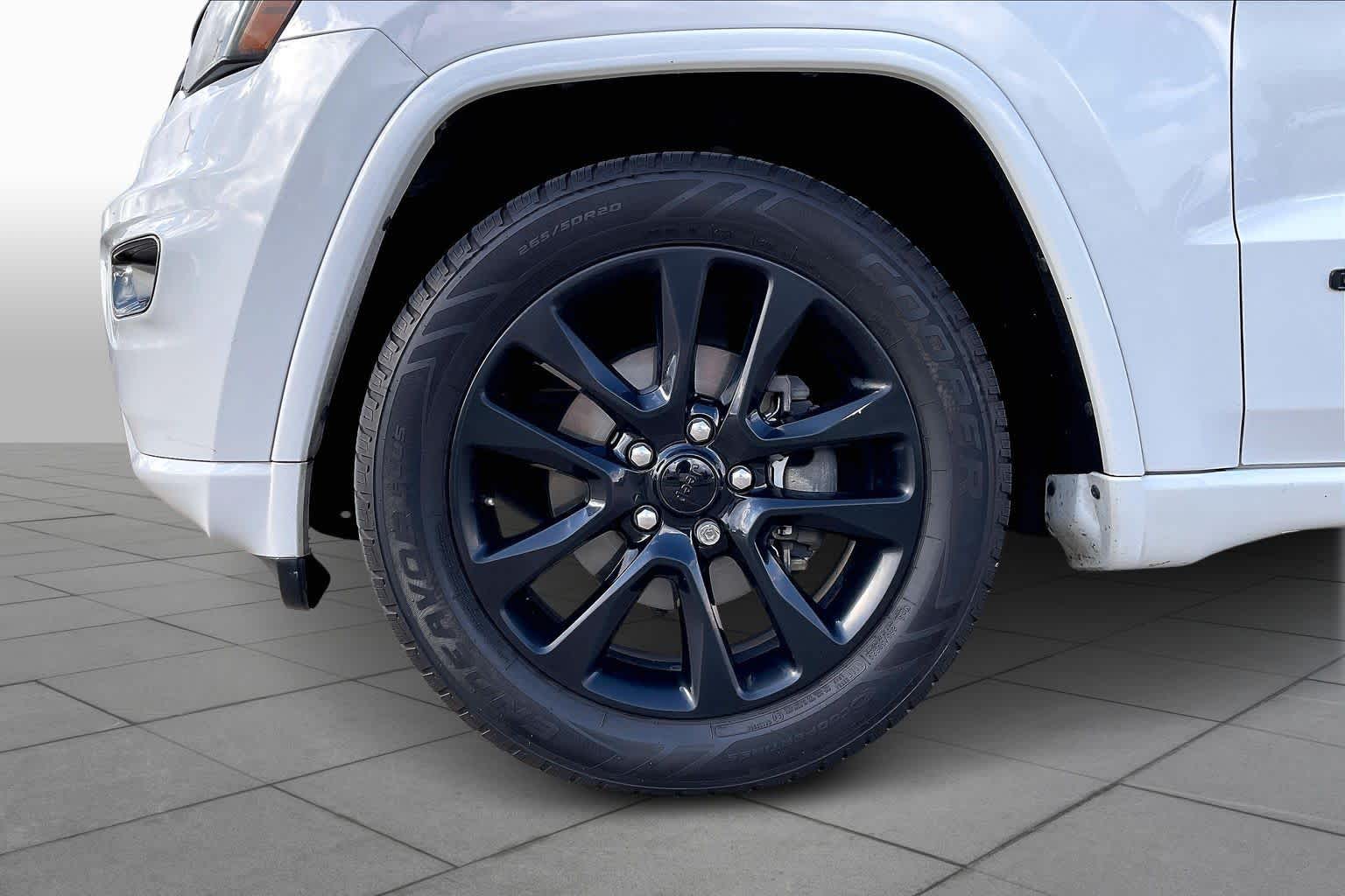 2018 Jeep Grand Cherokee Altitude Bright White Clearcoat at AutoNation Toyota Gulf Fwy