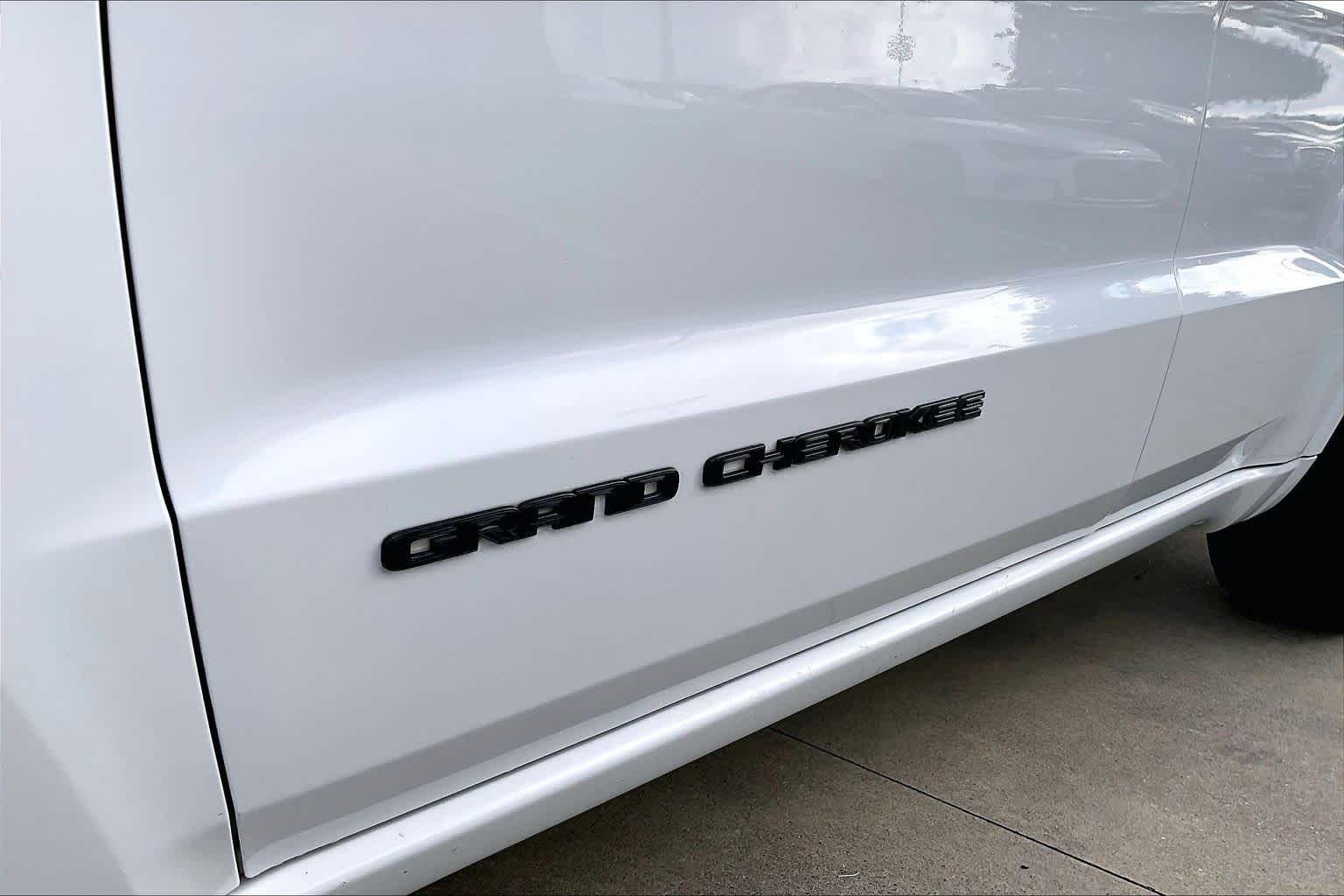 2018 Jeep Grand Cherokee Altitude Bright White Clearcoat at AutoNation Toyota Gulf Fwy