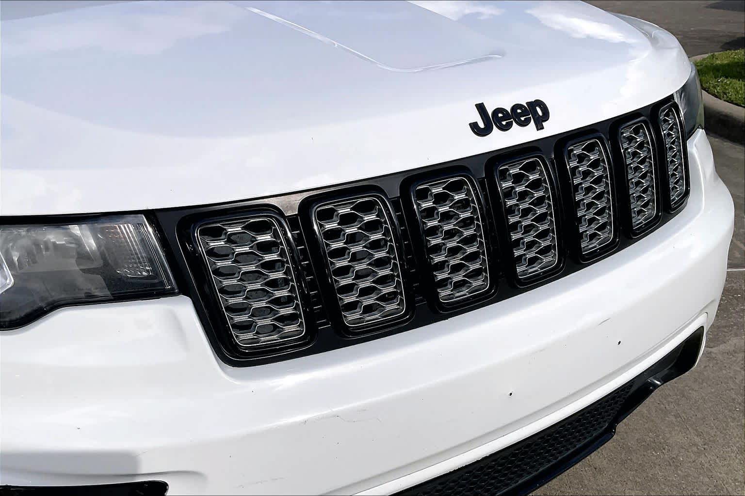 2018 Jeep Grand Cherokee Altitude Bright White Clearcoat at AutoNation Toyota Gulf Fwy