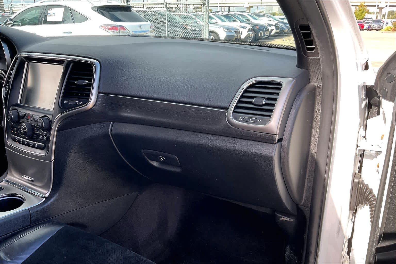 2018 Jeep Grand Cherokee Altitude Bright White Clearcoat at AutoNation Toyota Gulf Fwy