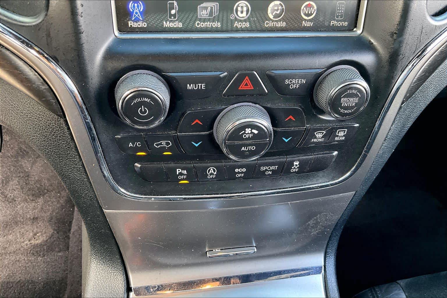 2018 Jeep Grand Cherokee Altitude Bright White Clearcoat at AutoNation Toyota Gulf Fwy