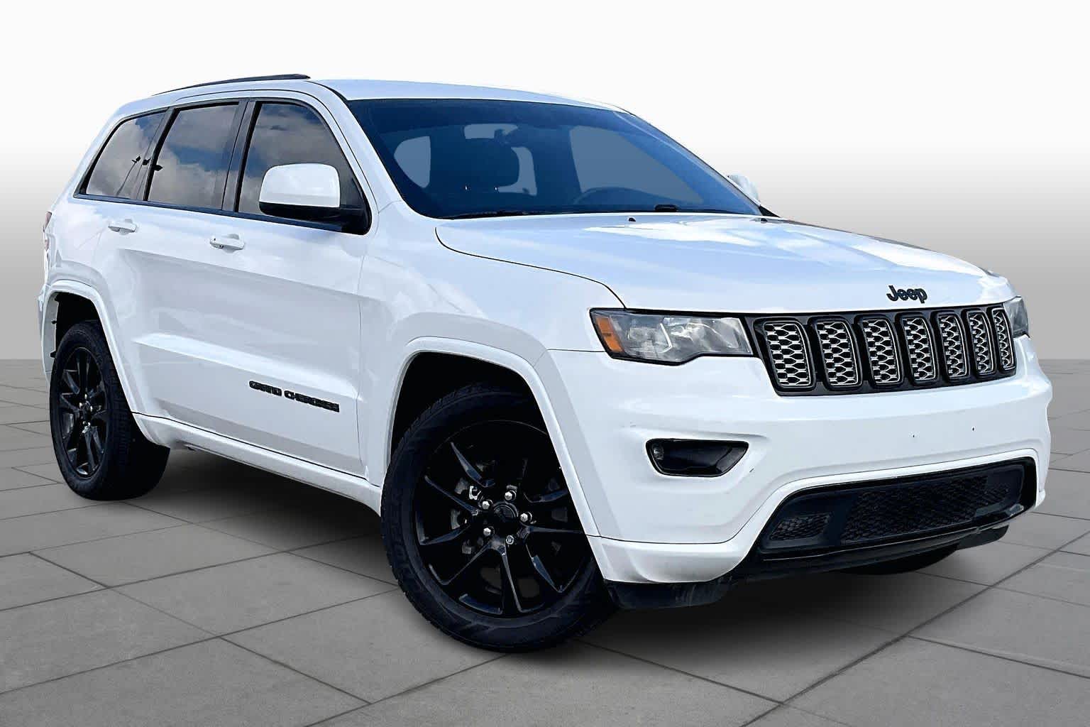 2018 Jeep Grand Cherokee Altitude Bright White Clearcoat at AutoNation Toyota Gulf Fwy