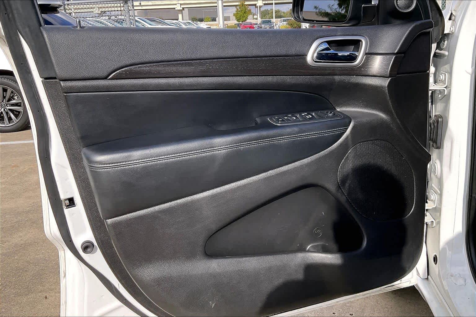 2018 Jeep Grand Cherokee Altitude Bright White Clearcoat at AutoNation Toyota Gulf Fwy