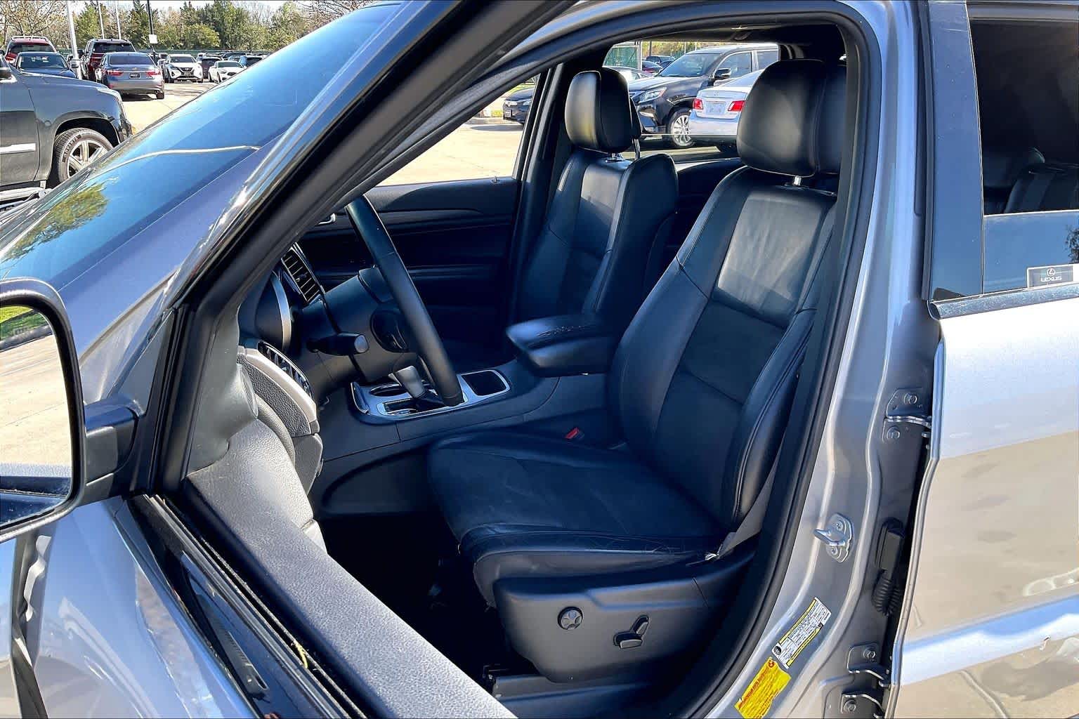 2019 Jeep Grand Cherokee Altitude Billet Silver Metallic Clearcoat at AutoNation Toyota Gulf Fwy