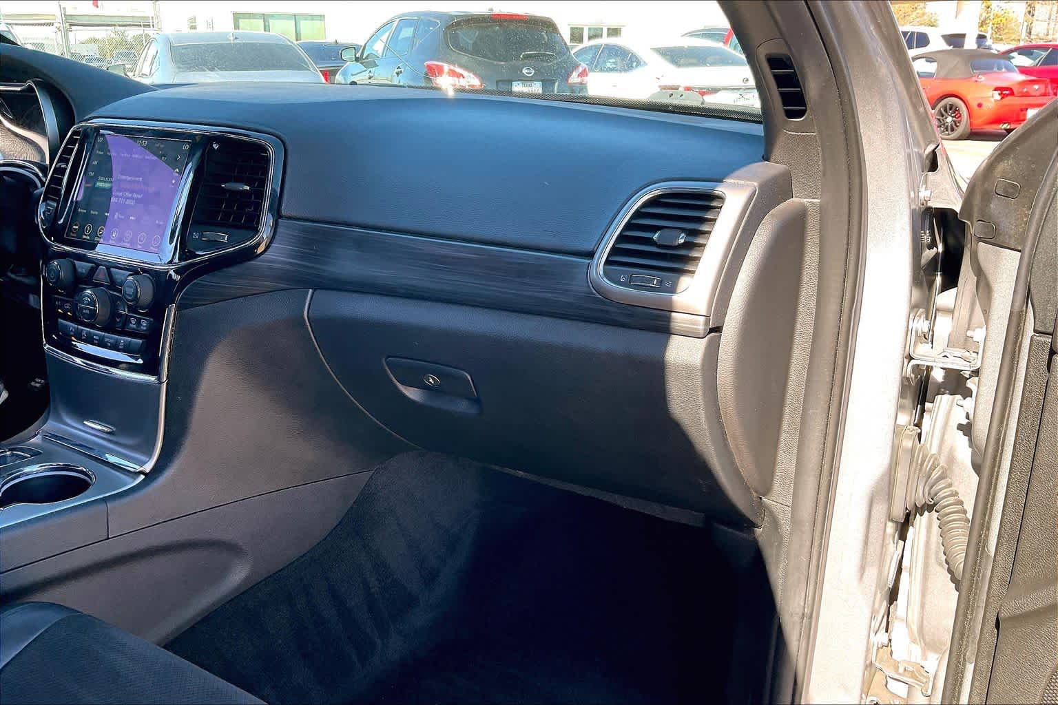 2019 Jeep Grand Cherokee Altitude Billet Silver Metallic Clearcoat at AutoNation Toyota Gulf Fwy