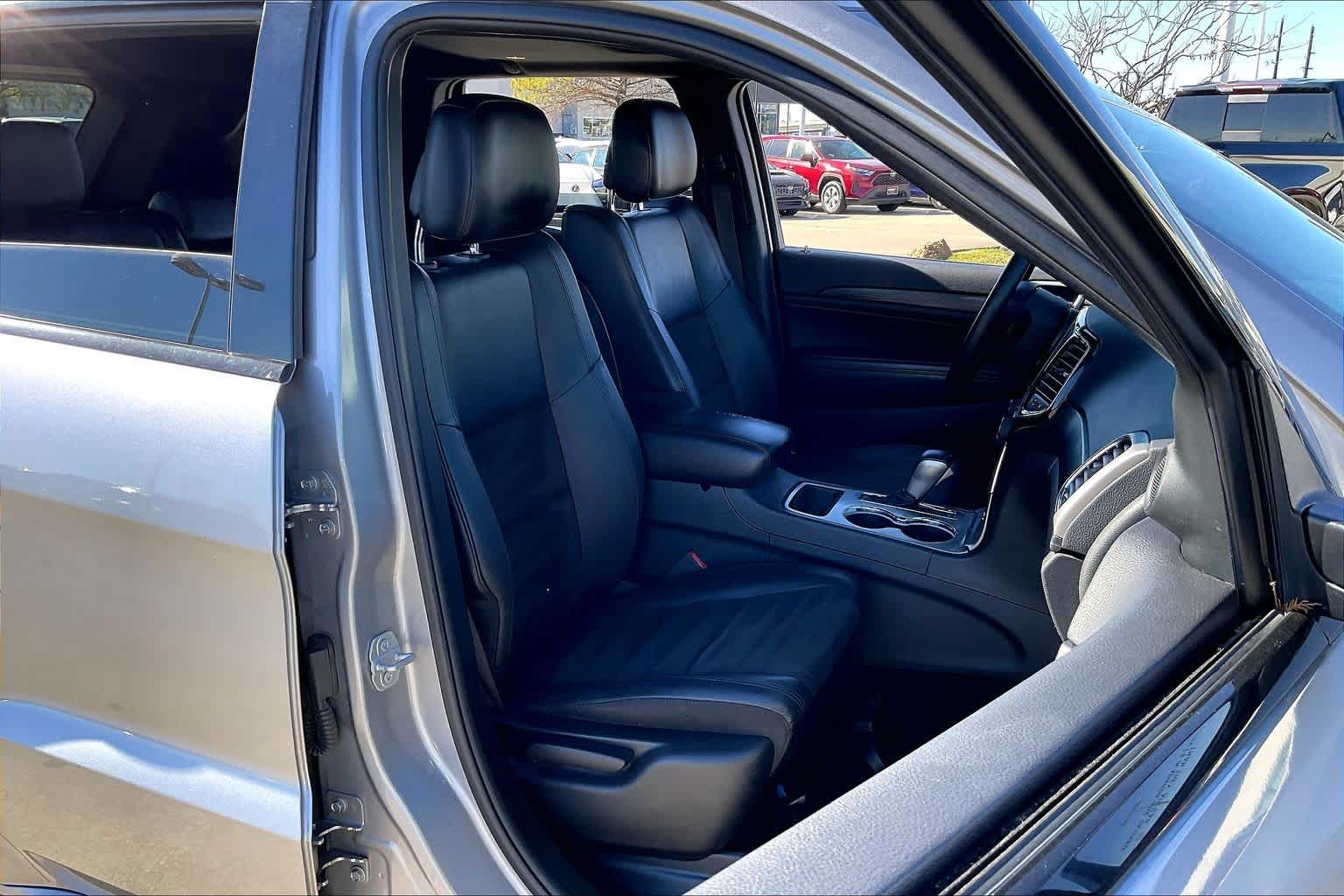 2019 Jeep Grand Cherokee Altitude Billet Silver Metallic Clearcoat at AutoNation Toyota Gulf Fwy