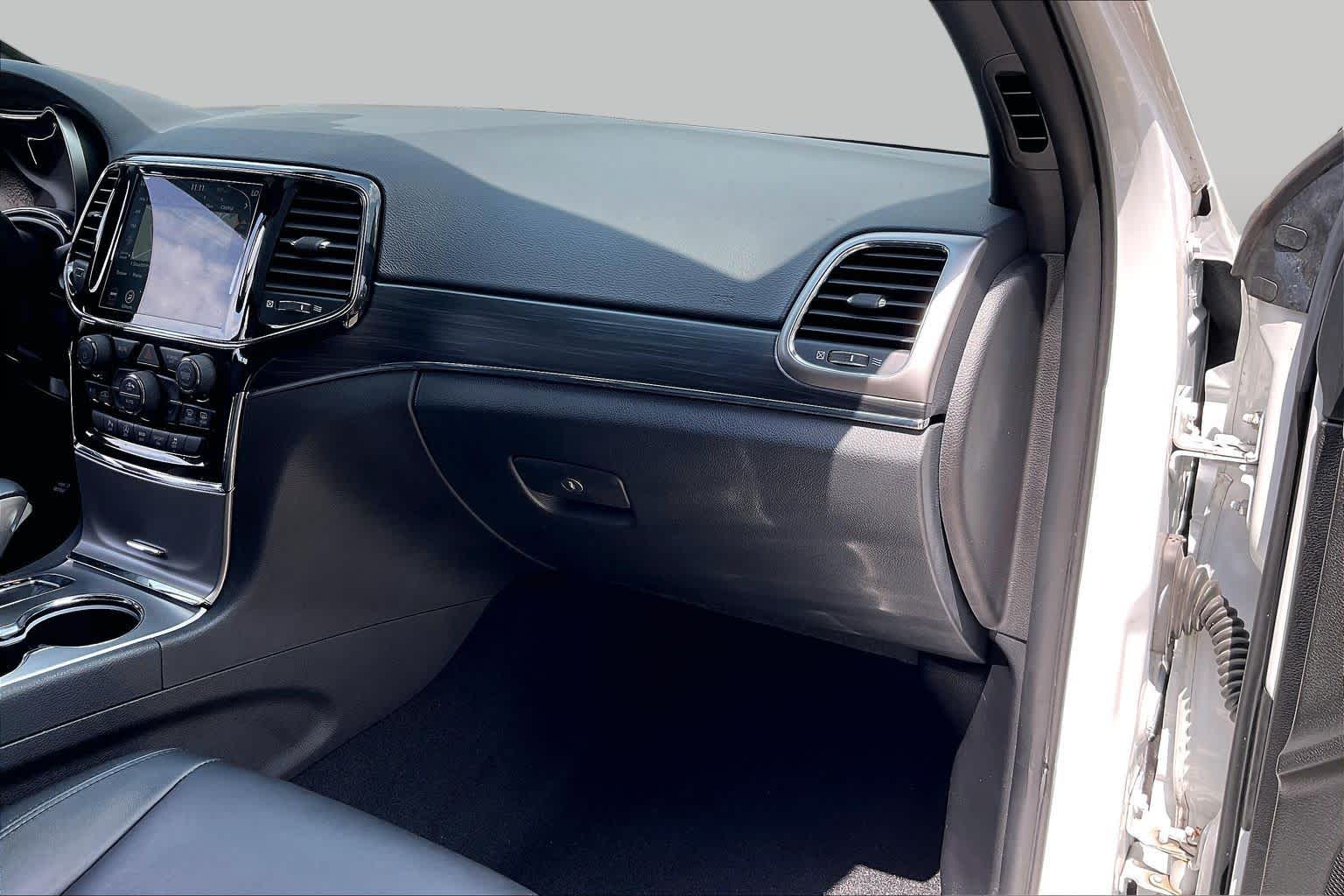 2021 Jeep Grand Cherokee Limited Bright White Clearcoat at Turner Chevrolet