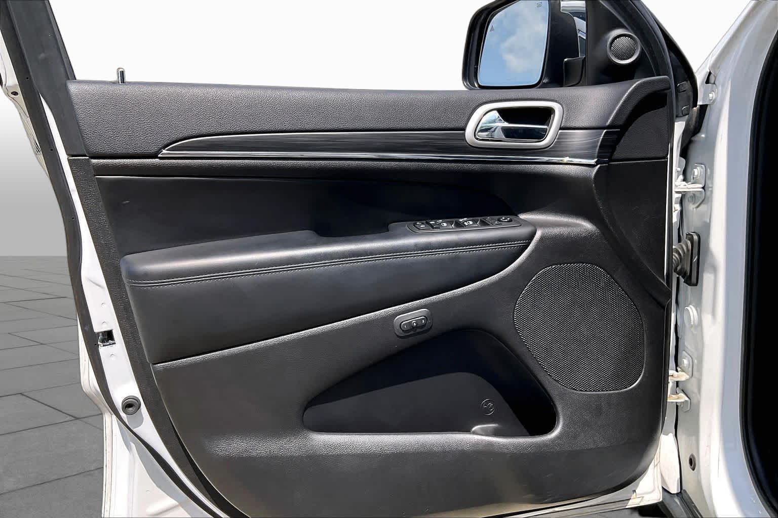 2021 Jeep Grand Cherokee Limited Bright White Clearcoat at Turner Chevrolet