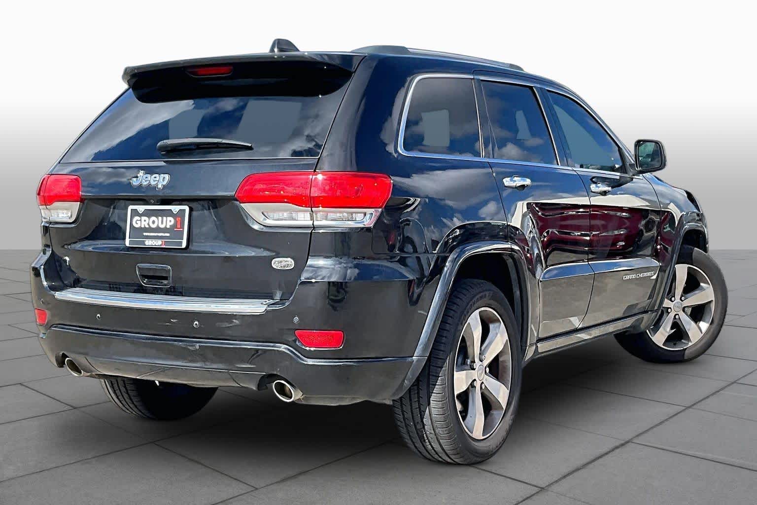2015 Jeep Grand Cherokee photo 11 of 34