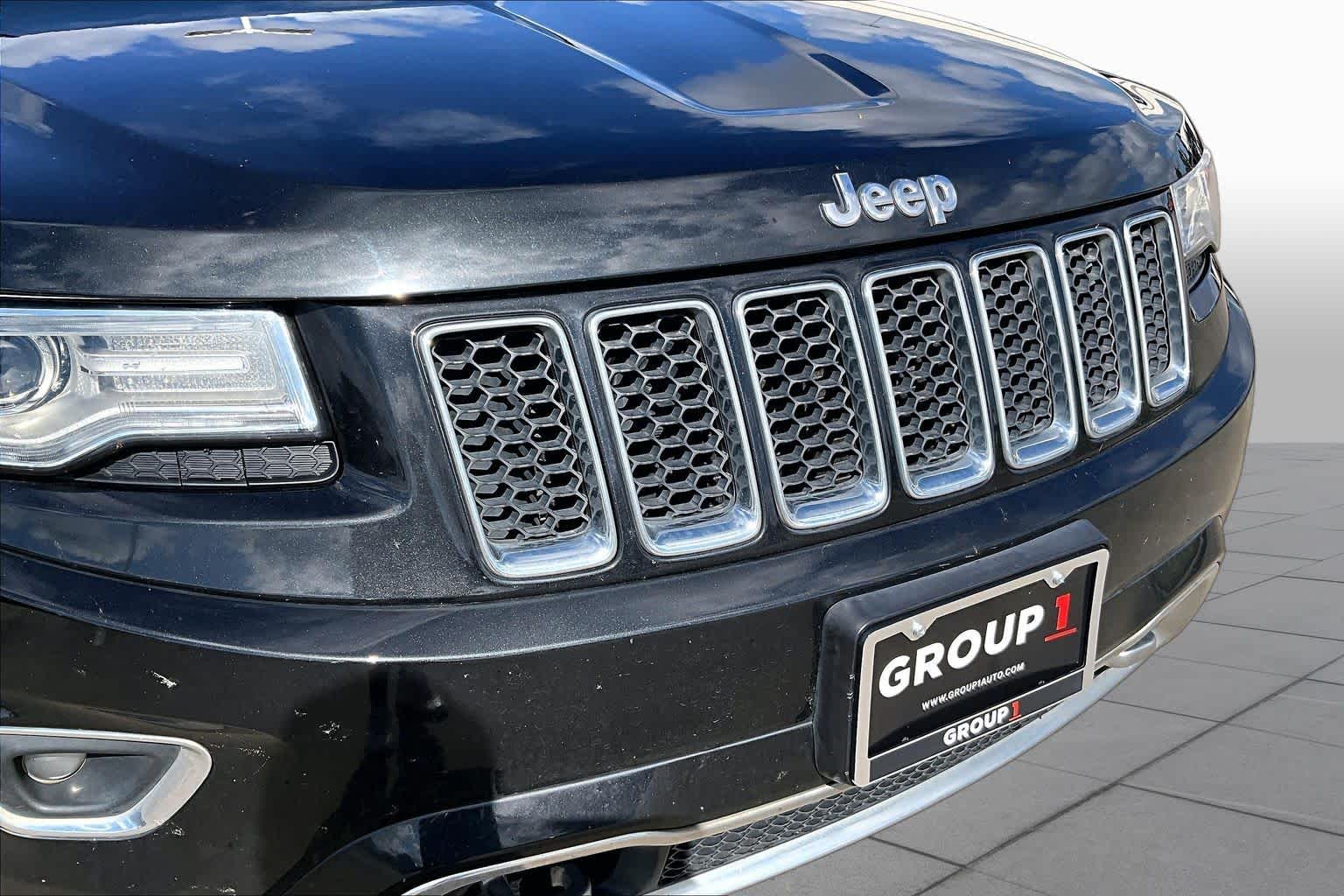 2015 Jeep Grand Cherokee photo 27 of 34