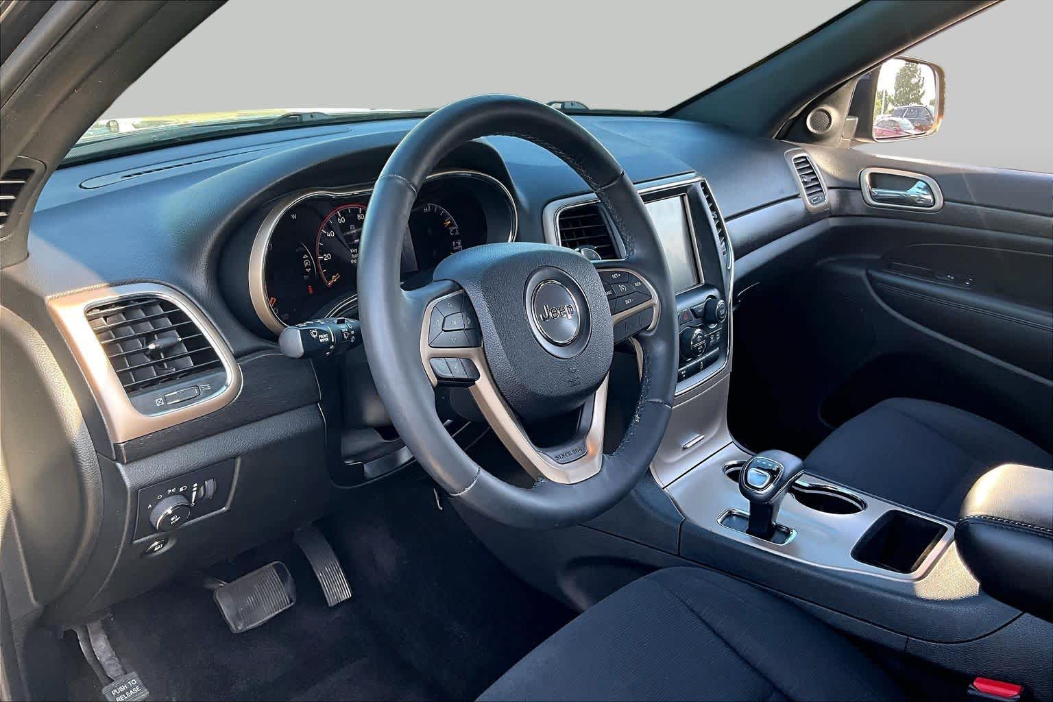 2015 Jeep Grand Cherokee Laredo Granite Crystal Metallic Clearcoat at Lexus Southwest Houston