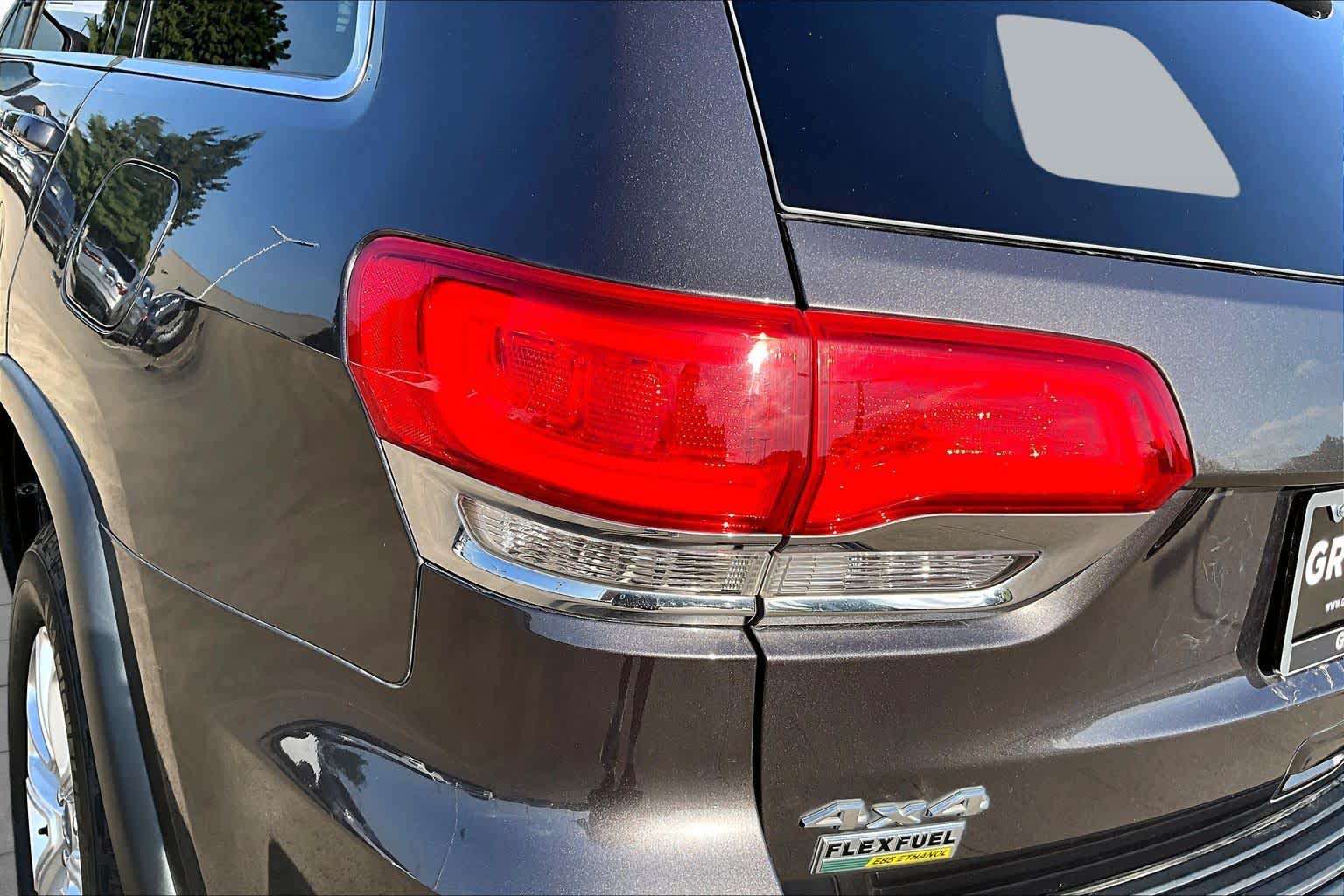 2015 Jeep Grand Cherokee Laredo Granite Crystal Metallic Clearcoat at Lexus Southwest Houston