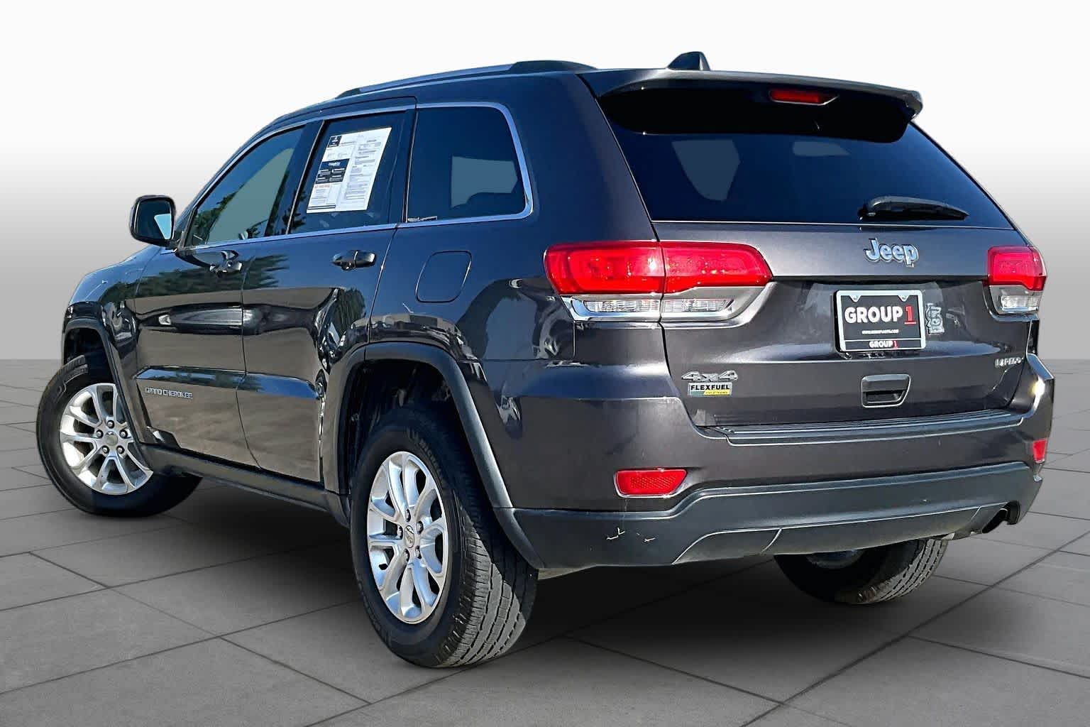 2015 Jeep Grand Cherokee Laredo Granite Crystal Metallic Clearcoat at Lexus Southwest Houston