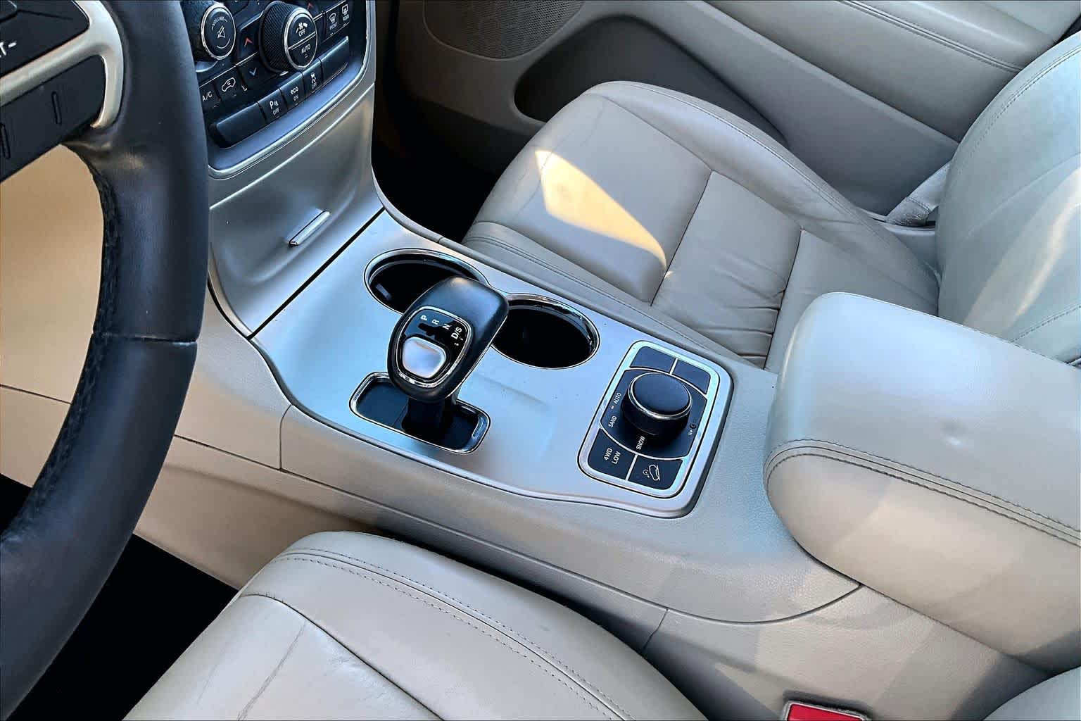 2015 Jeep Grand Cherokee Limited Brilliant Black Crystal Pearlcoat at Sterling McCall Acura