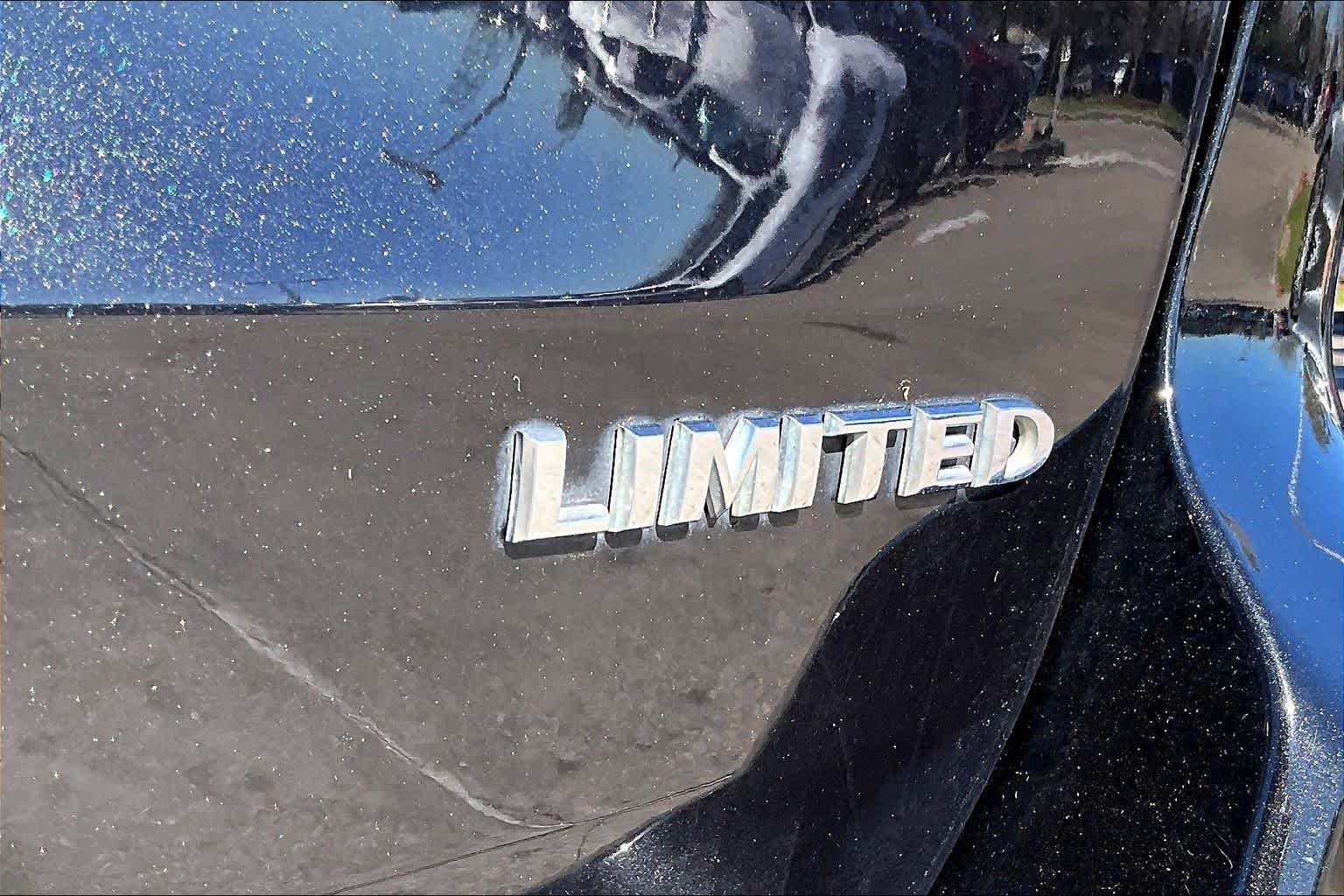 2015 Jeep Grand Cherokee Limited Brilliant Black Crystal Pearlcoat at Sterling McCall Acura