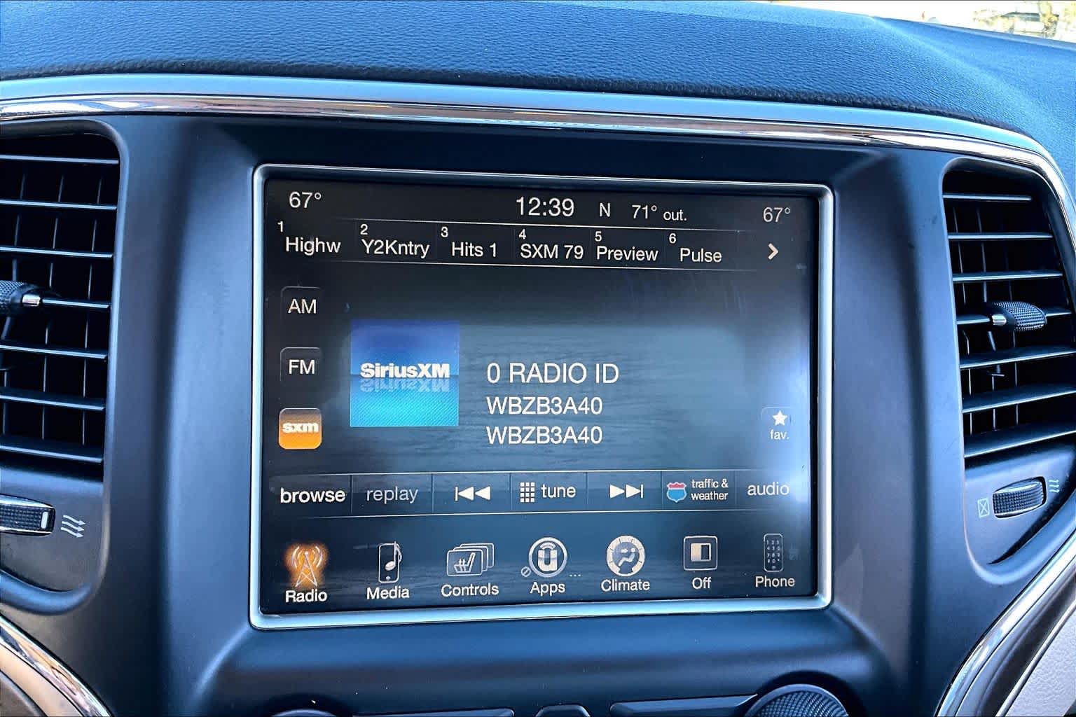 2015 Jeep Grand Cherokee Limited Brilliant Black Crystal Pearlcoat at Sterling McCall Acura