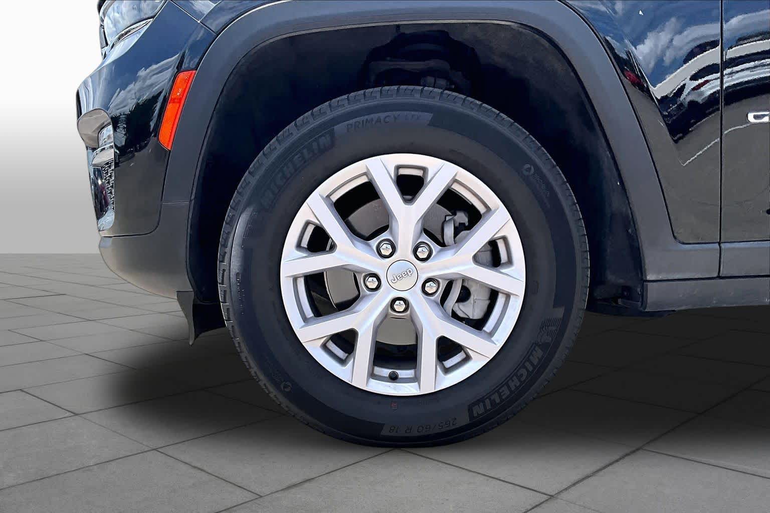 2022 Jeep Grand Cherokee Limited Diamond Black Crystal Pearlcoat at Tomball Chrysler Dodge Jeep Ram