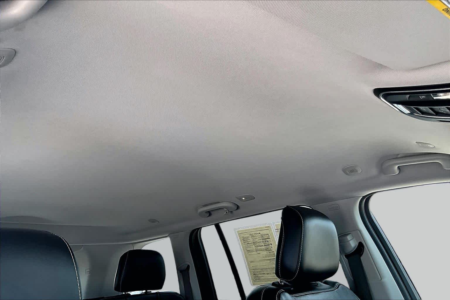 2022 Jeep Grand Cherokee Limited Diamond Black Crystal Pearlcoat at Tomball Chrysler Dodge Jeep Ram